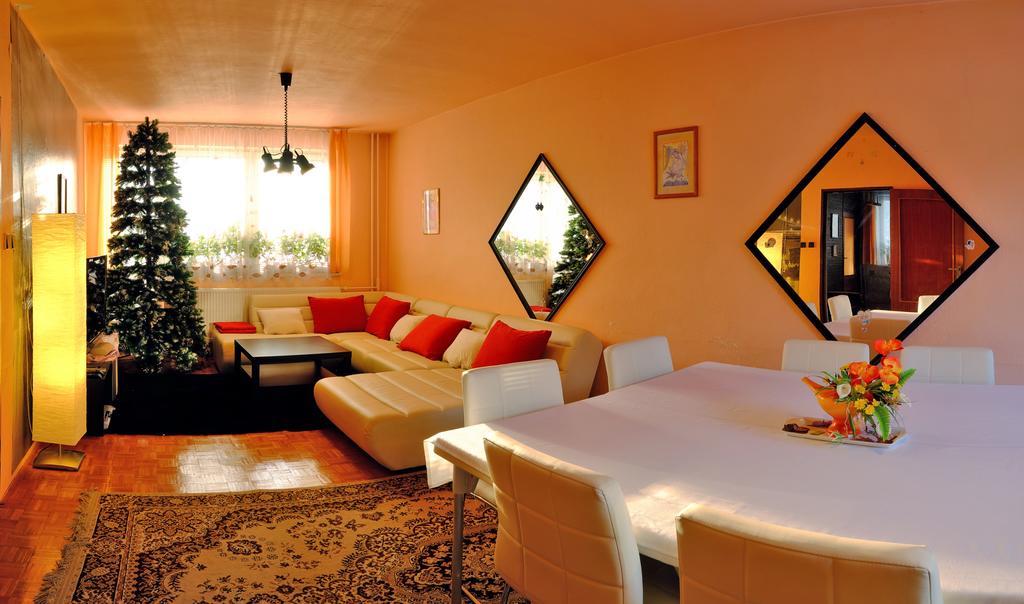 7 Star Wishes Otel Liptovský Hrádok Dış mekan fotoğraf